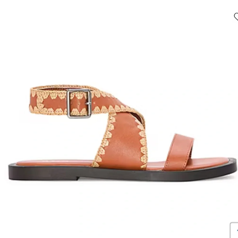 NWT a.n.a Women's Vest flat sandals in Cognac Buckle Strap Size 10 - Picture 3 of 10